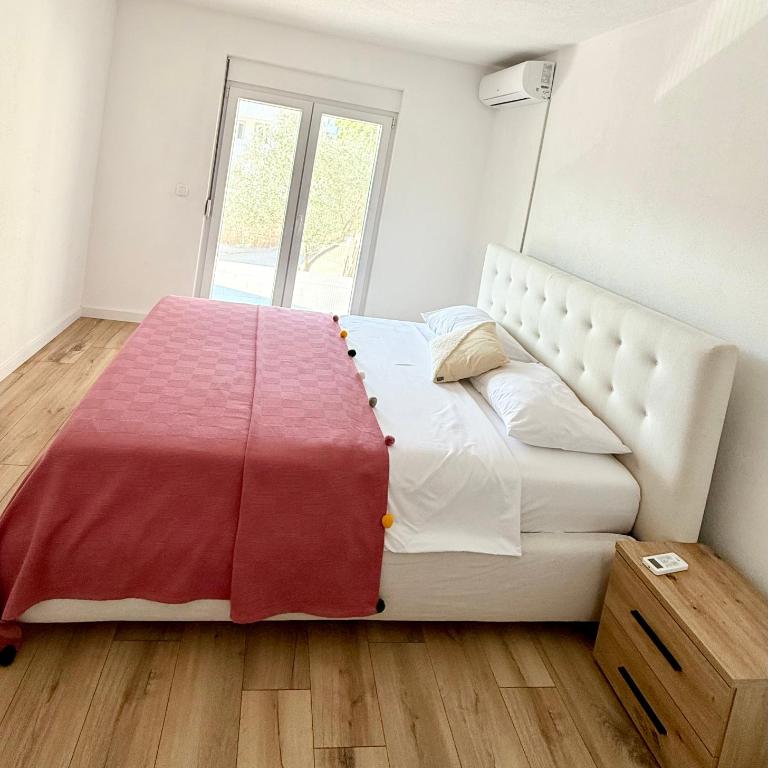 BonacaL&I - Three-Bedroom Villa - 11