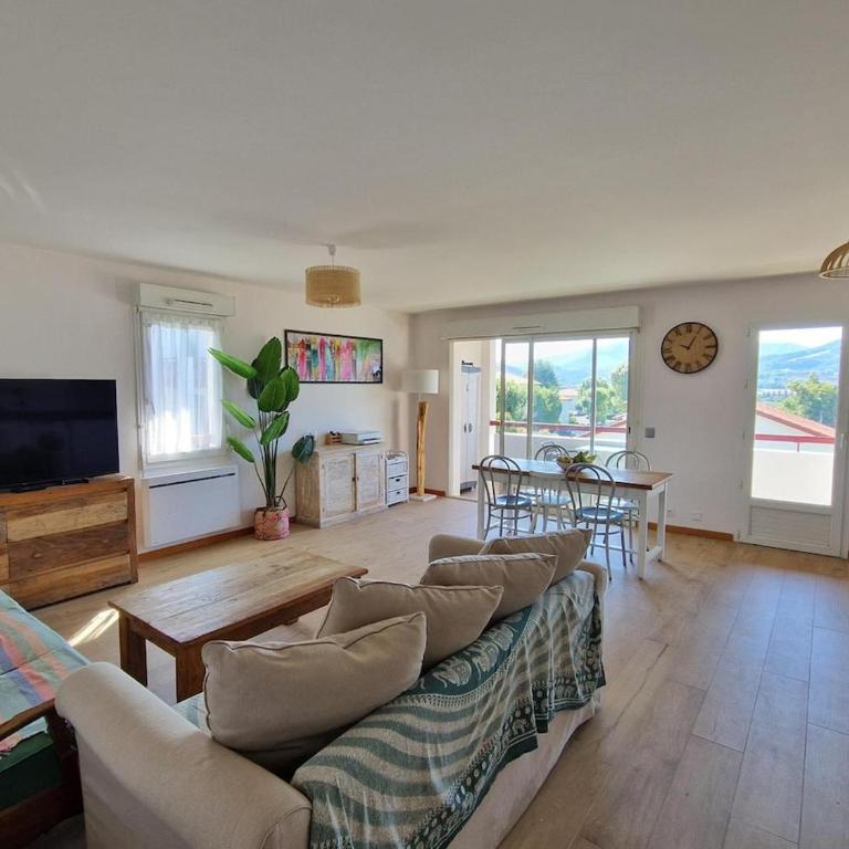 Appartement vue Rhune - Piscine - Appartement 2 Chambres - 2