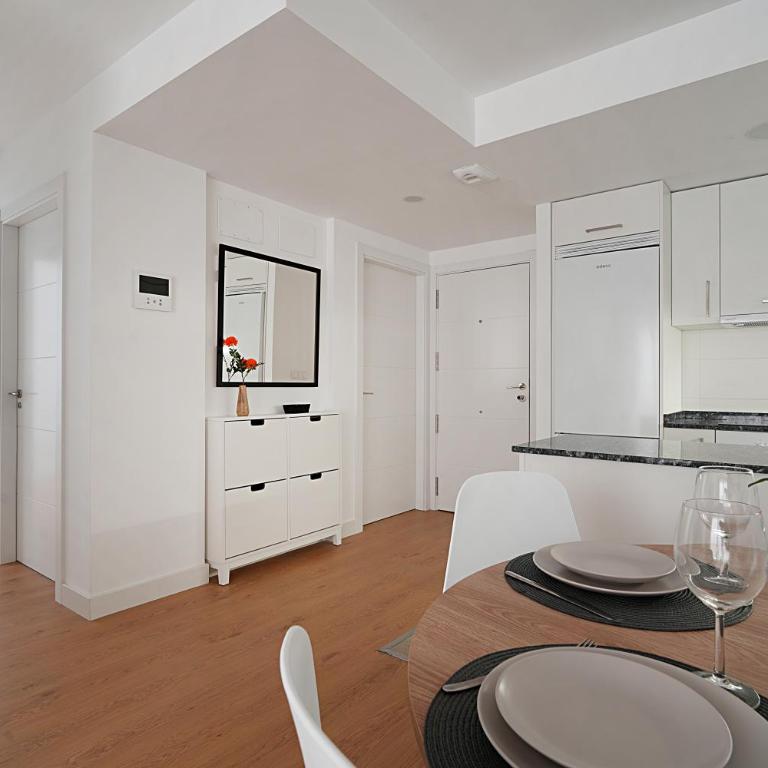 GALIHOST - Apartamentos con parking frente a la playa - Two-Bedroom Apartment with Terrace - 22