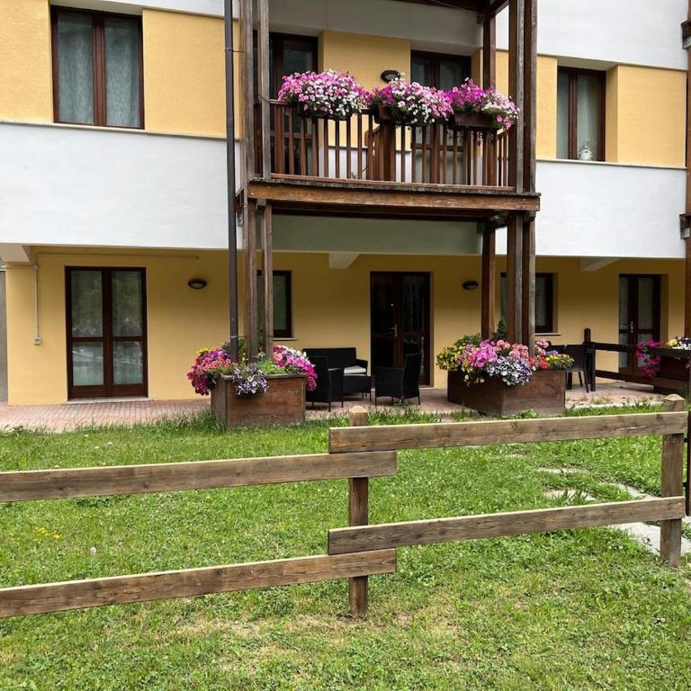 Suite 6 posti Corbet - Piscina -Spa - gym-giardino - Appartamento con 2 Camere da Letto - 5