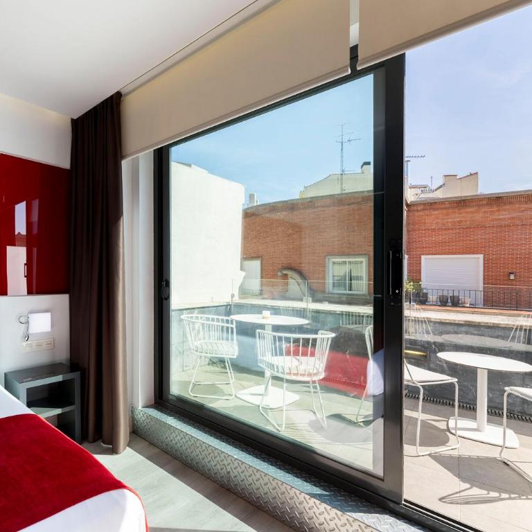 Eurostars Central - Superior Double Room - 6