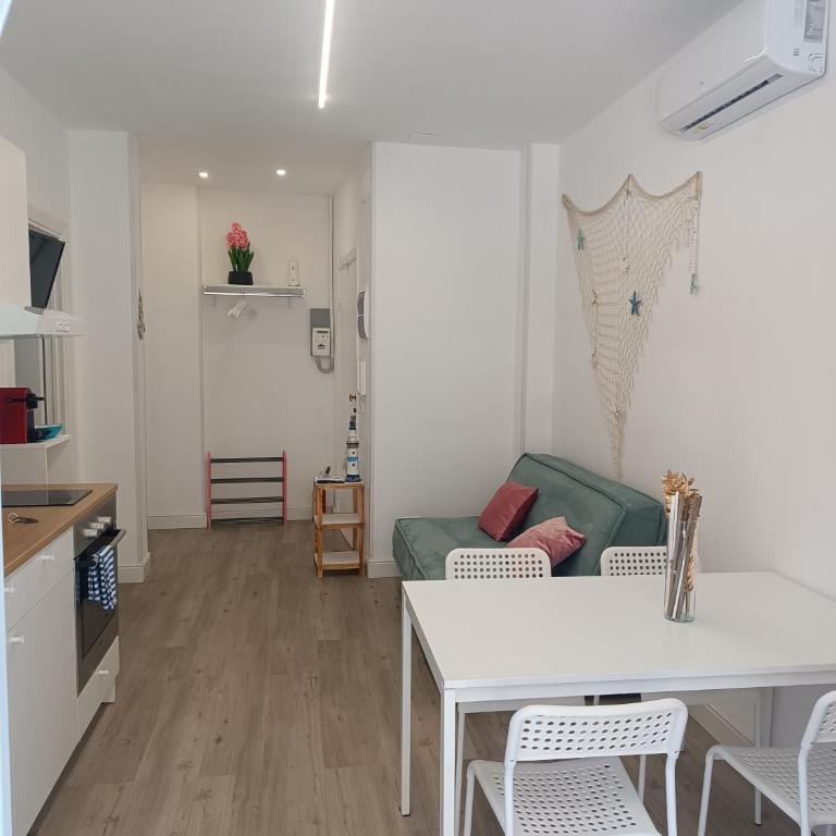 Casa Vacanze LungoMare LIGURIA - Appartamento con 1 Camera da Letto - 4