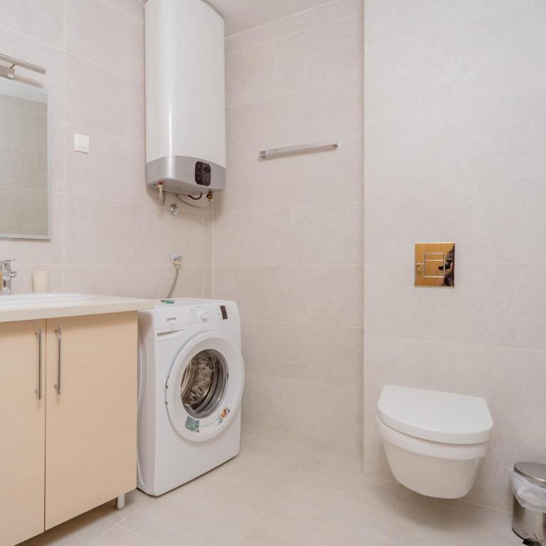 City Apartments 2 - King Room - 24