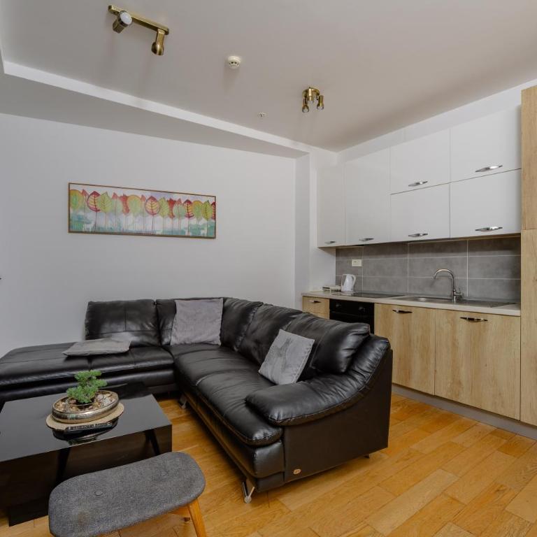 City Apartments 2 - King Room - 16