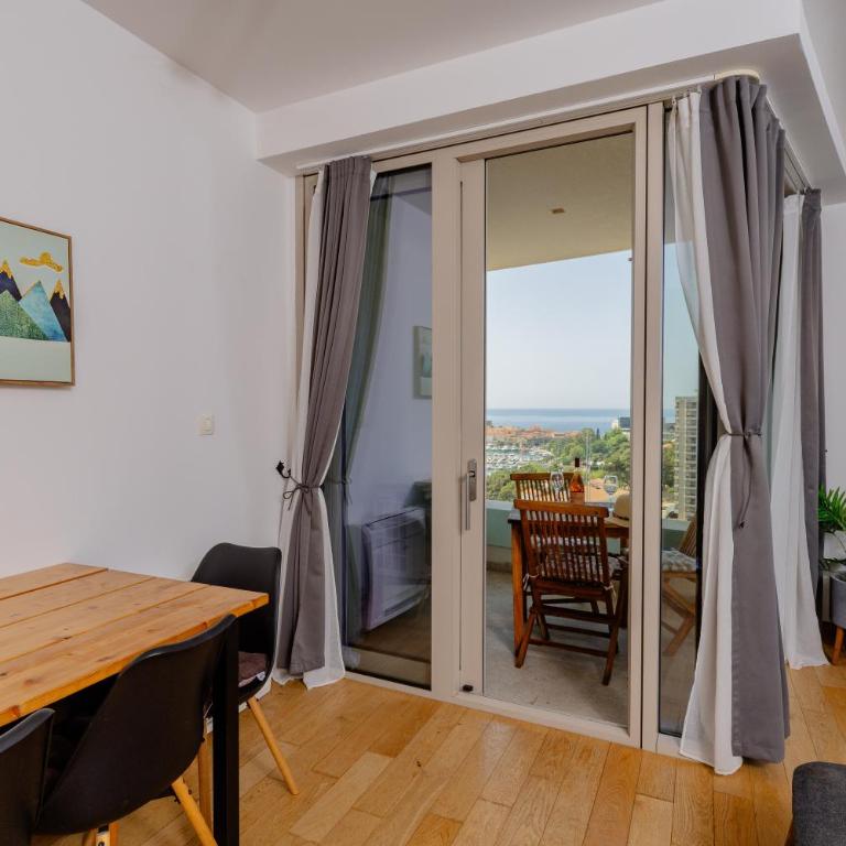 City Apartments 2 - King Room - 15