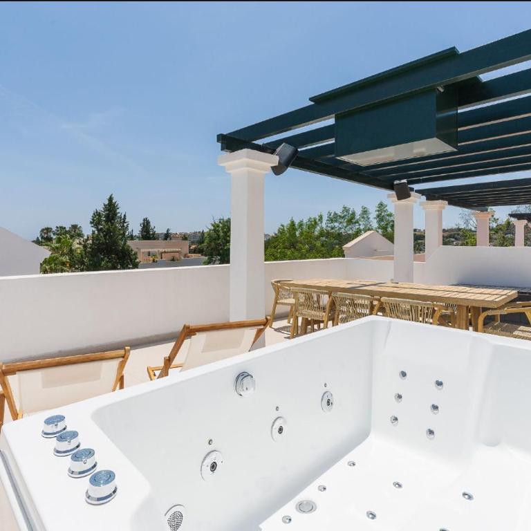 Triplex en Aloha Gardens, 4 habitaciones - Apartamento - 27