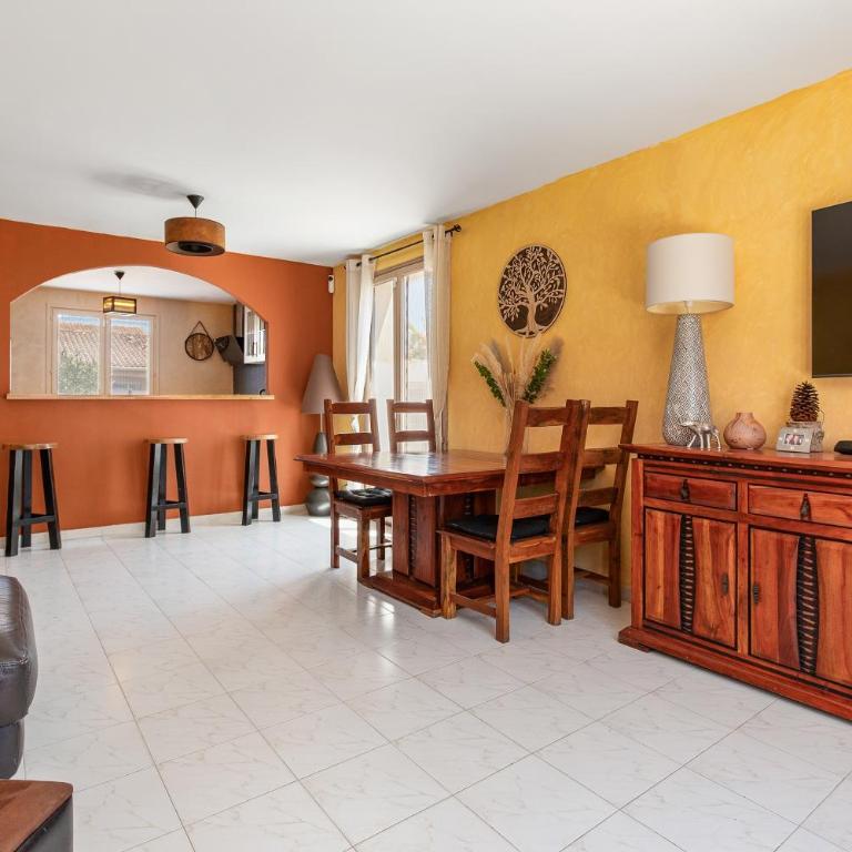 La Maison Ensoleillée - Avec jardin et terrasse - Maison 3 Chambres - 3