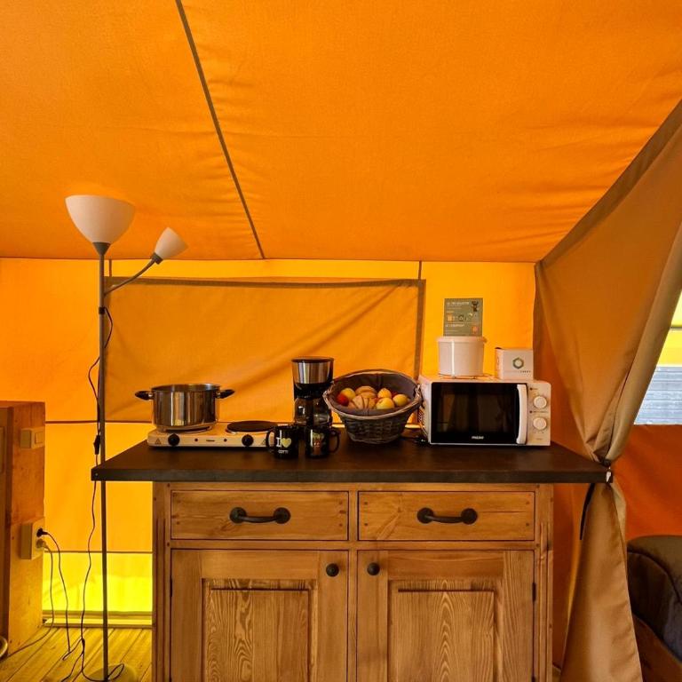 Camping la Tamarissière - Tent with Private Sanitary Facilities - 5 Persons - 5