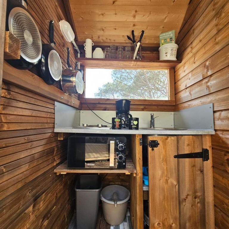 Camping la Tamarissière - Tent with Private Sanitary Facilities - 5 Persons - 6