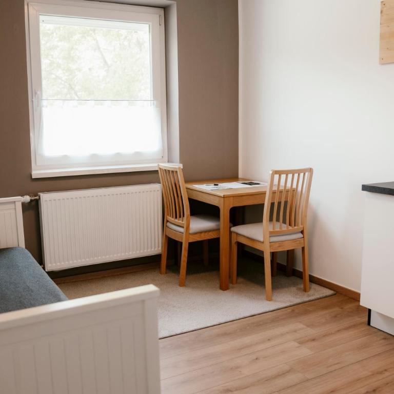 CLAUS RESCH APPARTEMENTS - E-Bike, Wandern, Minigolf, Familie, Urlaub an der Weinstraße - Appartement avec Terrasse - 9