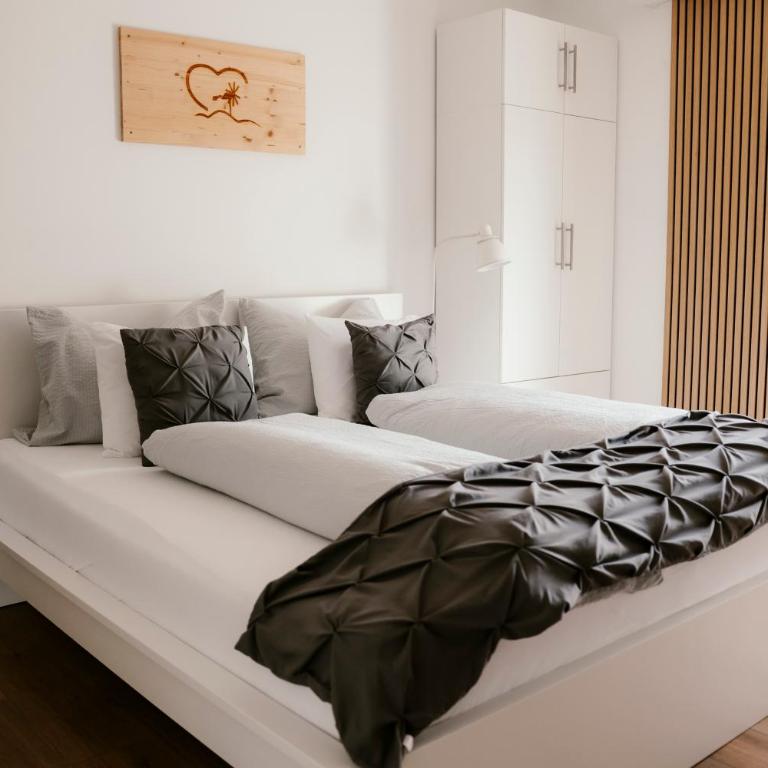 CLAUS RESCH APPARTEMENTS - E-Bike, Wandern, Minigolf, Familie, Urlaub an der Weinstraße - Appartement avec Terrasse - 11