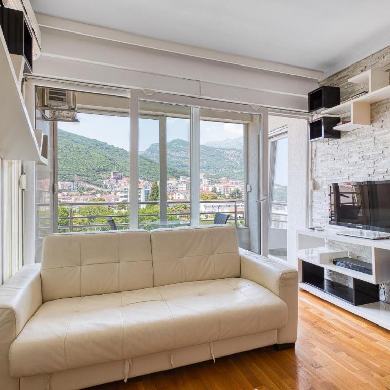 Studio apartment in the centre of Budva - Apartman sa 1 Spavaćom Sobom - 2