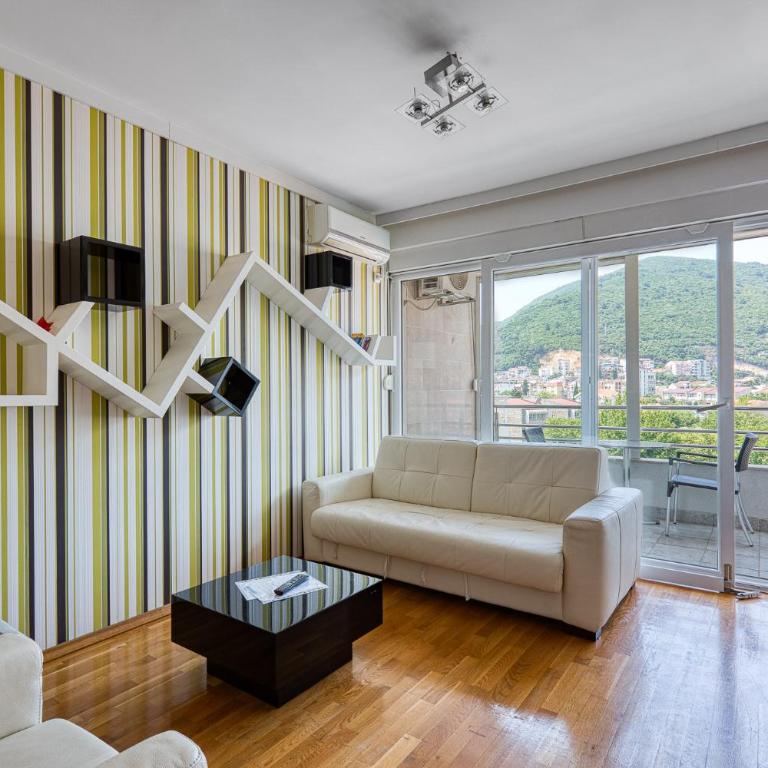 Studio apartment in the centre of Budva - Apartman sa 1 Spavaćom Sobom - 1