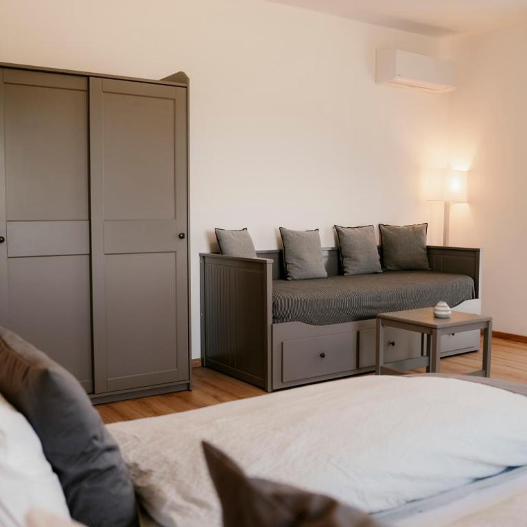 CLAUS RESCH APPARTEMENTS - E-Bike, Wandern, Minigolf, Familie, Urlaub an der Weinstraße - Grande Chambre Double - 29