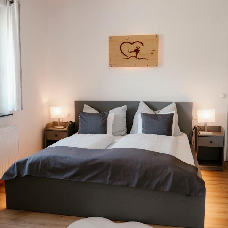 CLAUS RESCH APPARTEMENTS - E-Bike, Wandern, Minigolf, Familie, Urlaub an der Weinstraße - Grande Chambre Double - 21