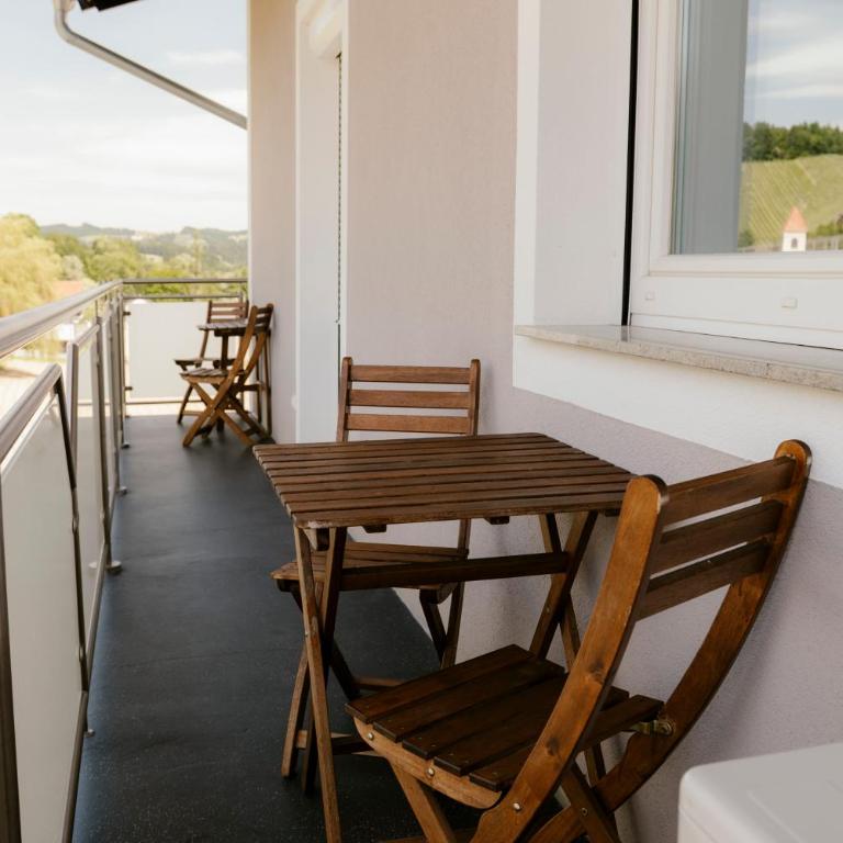 CLAUS RESCH APPARTEMENTS - E-Bike, Wandern, Minigolf, Familie, Urlaub an der Weinstraße - Grande Chambre Double - 25