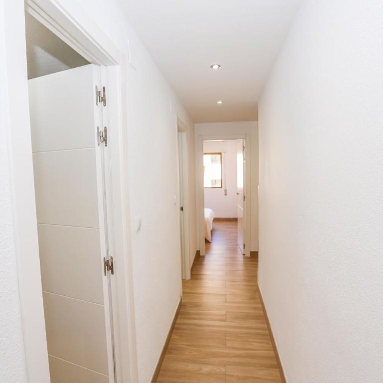 La Caleta Sea views and Pool - Three-Bedroom Apartment - 35