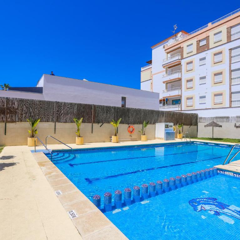La Caleta Sea views and Pool - Three-Bedroom Apartment - 2