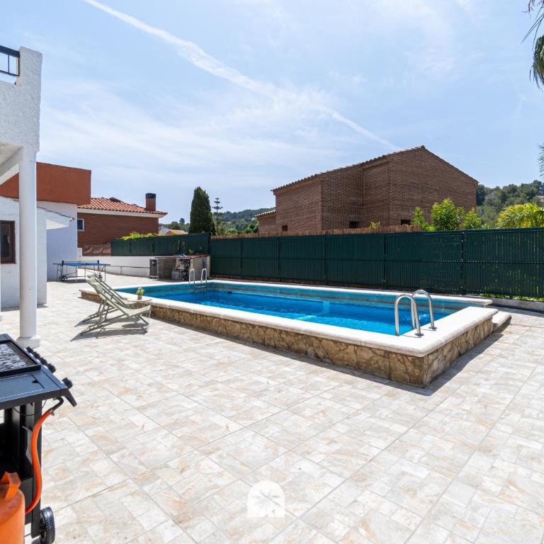 Mediterranean Way - Apartamento privado en villa compartida con piscina - Apartamento de 3 dormitorios - 2