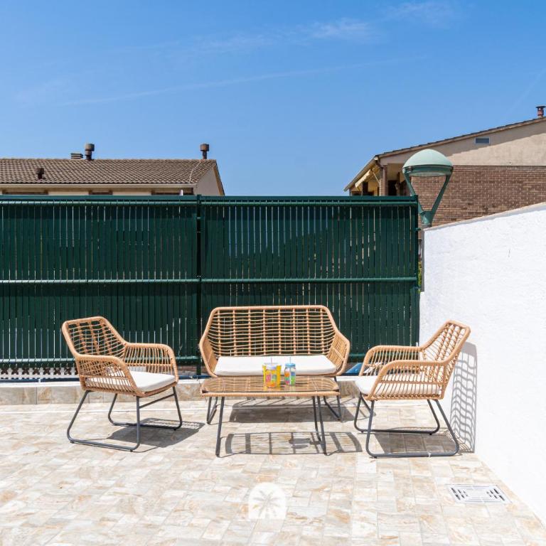 Mediterranean Way - Apartamento privado en villa compartida con piscina - Apartamento de 3 dormitorios - 60