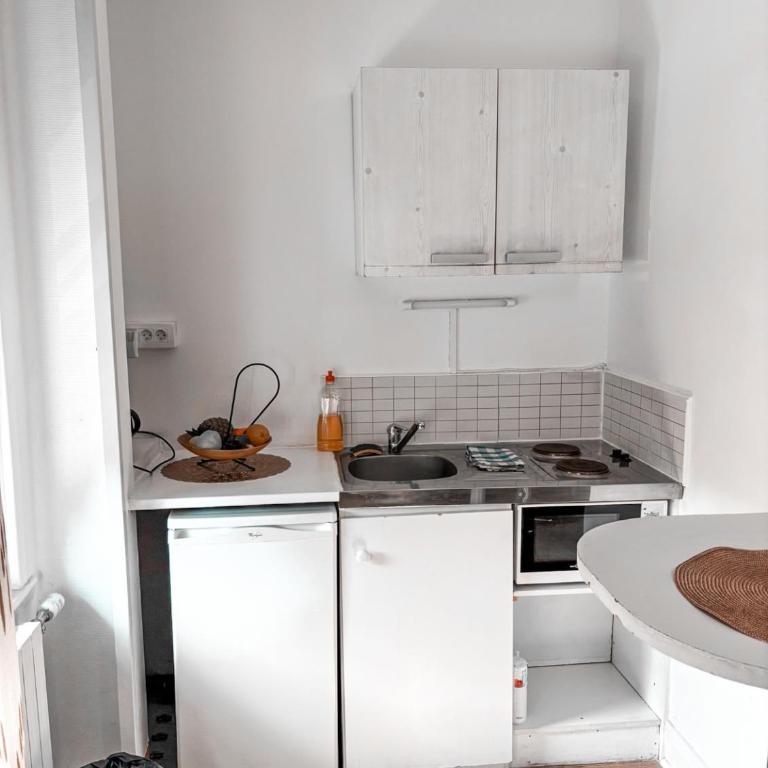 La ContrEscarpe - Studios de DEPANNAGE - Secteur GARE CENTRE - Deluxe Double Room - 4