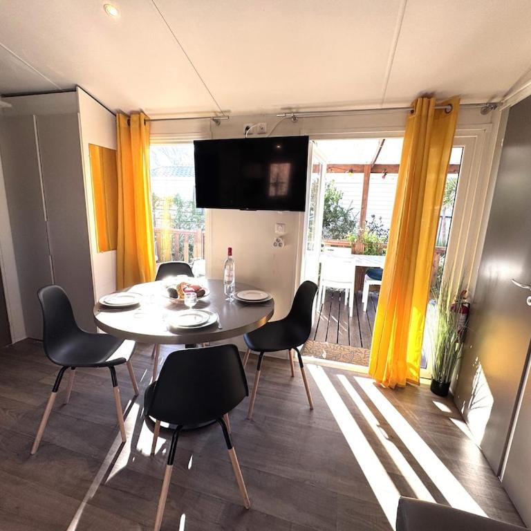 Sous les pins du Bassin - Mobile Home avec jardin - Casa con 2 Camere da Letto - 32