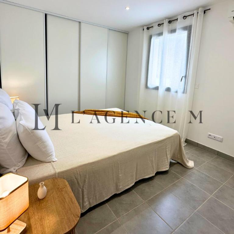 Appartement Petru - Spacieux, climatisé, grandes terrasses & parking, plage 200m - Appartement 2 Chambres - 4