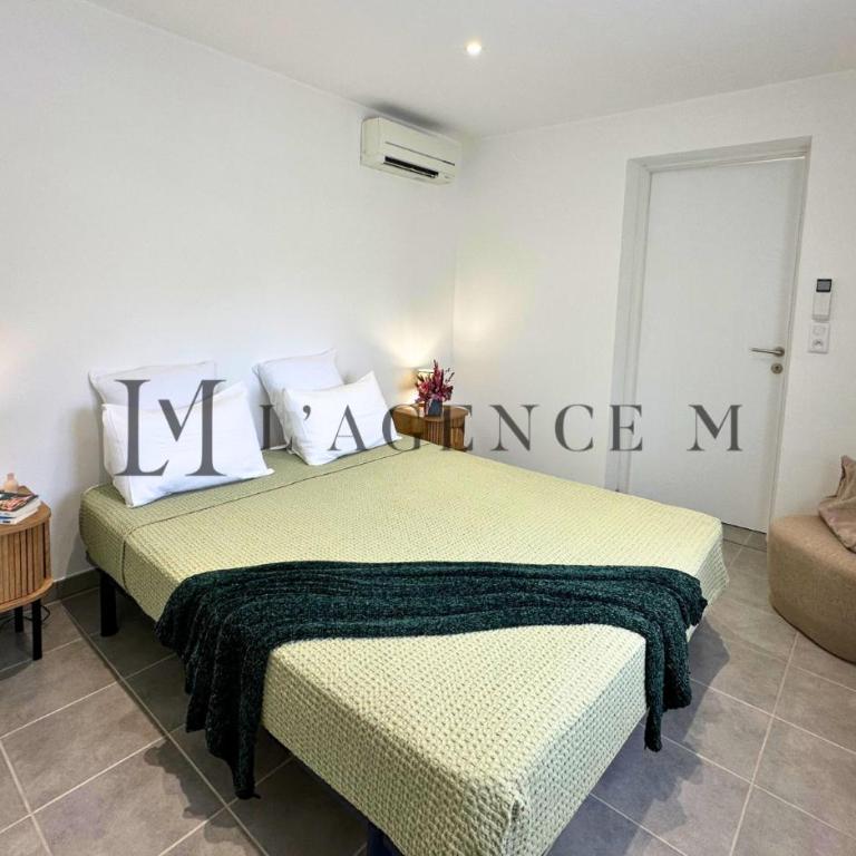 Appartement Petru - Spacieux, climatisé, grandes terrasses & parking, plage 200m - Appartement 2 Chambres - 9