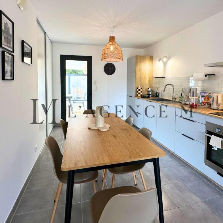 Appartement Petru - Spacieux, climatisé, grandes terrasses & parking, plage 200m - Appartement 2 Chambres - 11