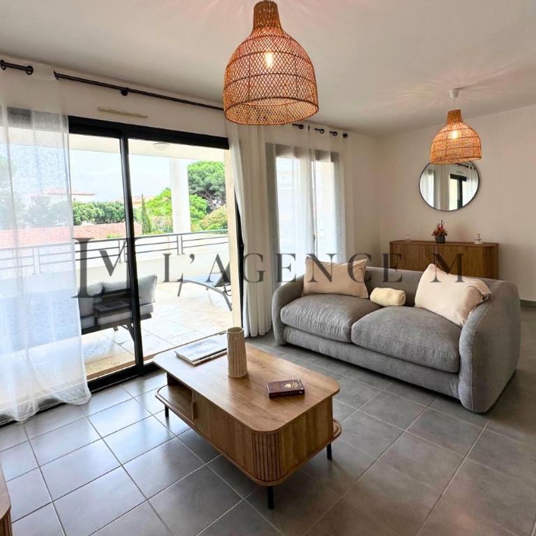 Appartement Petru - Spacieux, climatisé, grandes terrasses & parking, plage 200m - Appartement 2 Chambres - 2