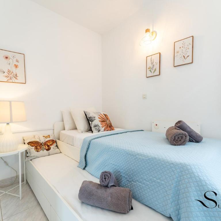 Great Location, Sea View, 2 Bedroom, Steps from the Beach - Two-Bedroom Apartment with Terrace and Sea View - 18