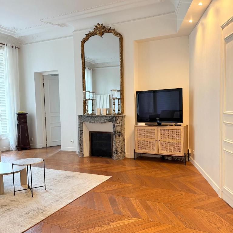 Central Champs Élysée - High Luxury 2 Bedroom Apartment - Appartement 2 Chambres - 10