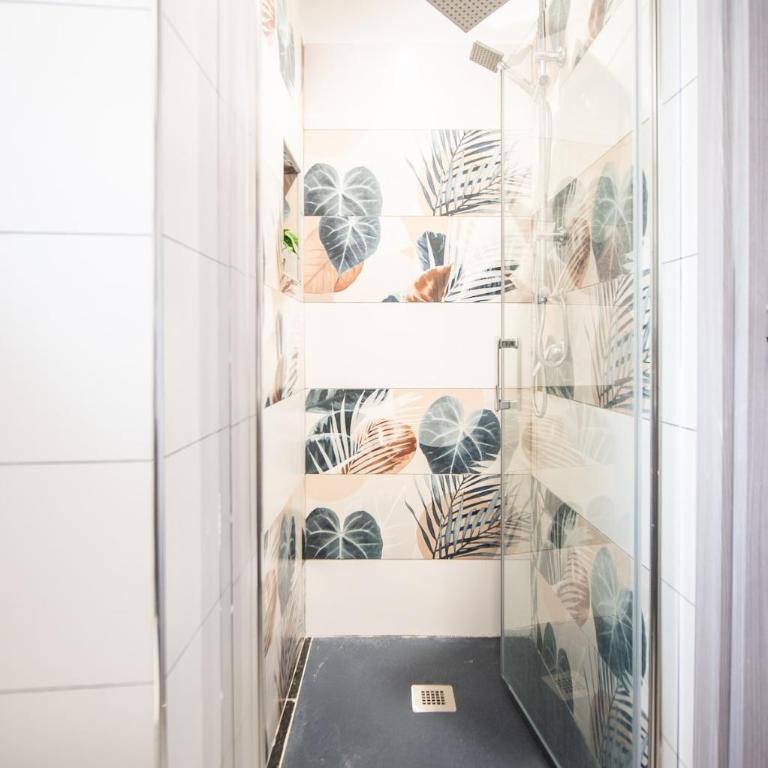the Heart of Turin Center - One-Bedroom Apartment - 9