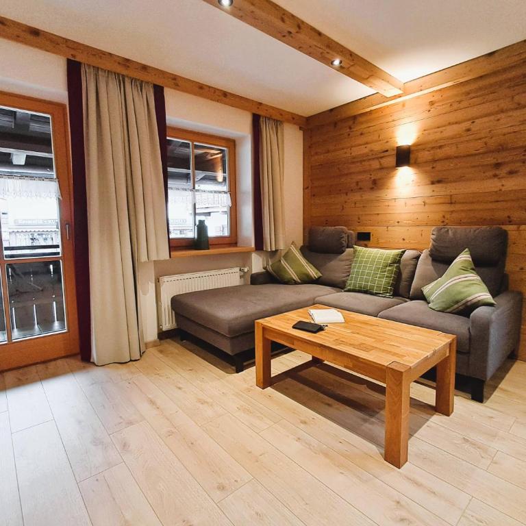 Gästehaus Zum Wurm - Apartment mit Blick auf die Berge - 1