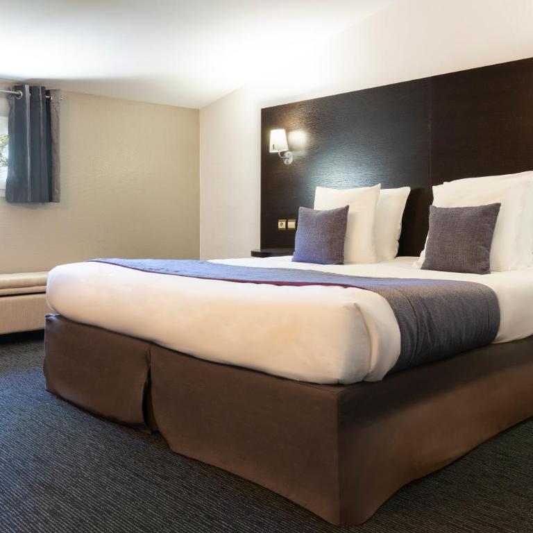 SOWELL HOTELS Domaine de la Petite Isle - Chambre Familiale (4 Adultes) - 1