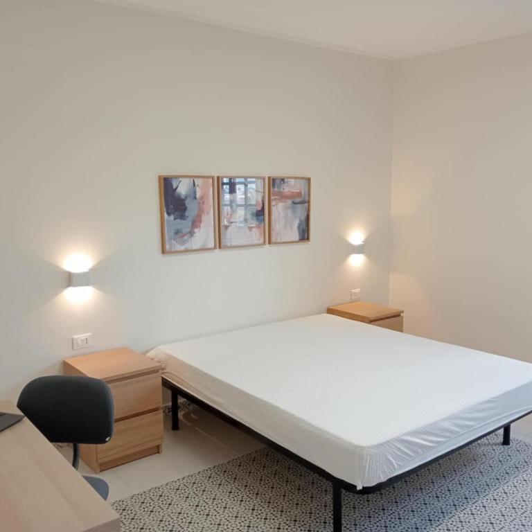 Butterfly University Rooms - Camera Queen con Bagno in Comune - 2