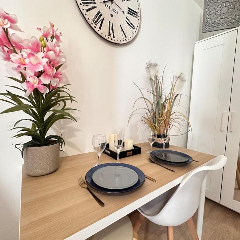 Chavalliaud 12 cocon en RDC proche centre-ville - Appartement 1 Chambre - 12