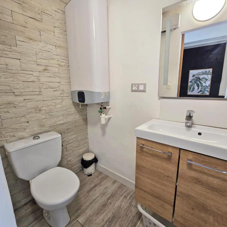 GregBnb - Studio 25m2 - Terasse 30m2 - CLIMATISÉ - Monolocale con Terrazza - 11