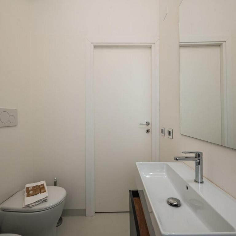 Rome Centre - Spacious Apartment - Jacuzzi - AC - WiFi - Appartamento con 2 Camere da Letto - 28