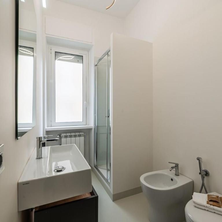 Rome Centre - Spacious Apartment - Jacuzzi - AC - WiFi - Appartamento con 2 Camere da Letto - 42