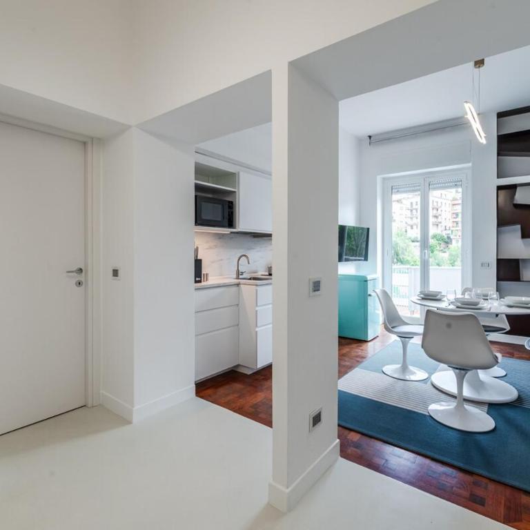 Rome Centre - Spacious Apartment - Jacuzzi - AC - WiFi - Appartamento con 2 Camere da Letto - 50