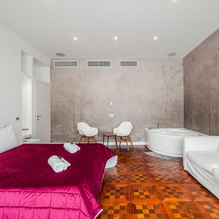 Rome Centre - Spacious Apartment - Jacuzzi - AC - WiFi - Appartamento con 2 Camere da Letto - 54