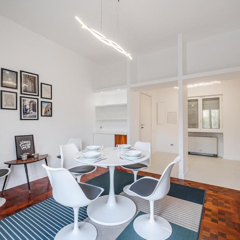 Rome Centre - Spacious Apartment - Jacuzzi - AC - WiFi - Appartamento con 2 Camere da Letto - 56