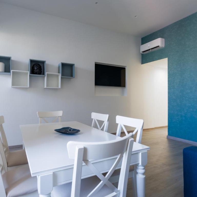 Sebastiano House & Vibes By Dimorra - Three-Bedroom Apartment - 2