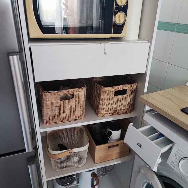 Pet friendly beautiful flat with view, 3 pools - One-Bedroom Apartment - 50