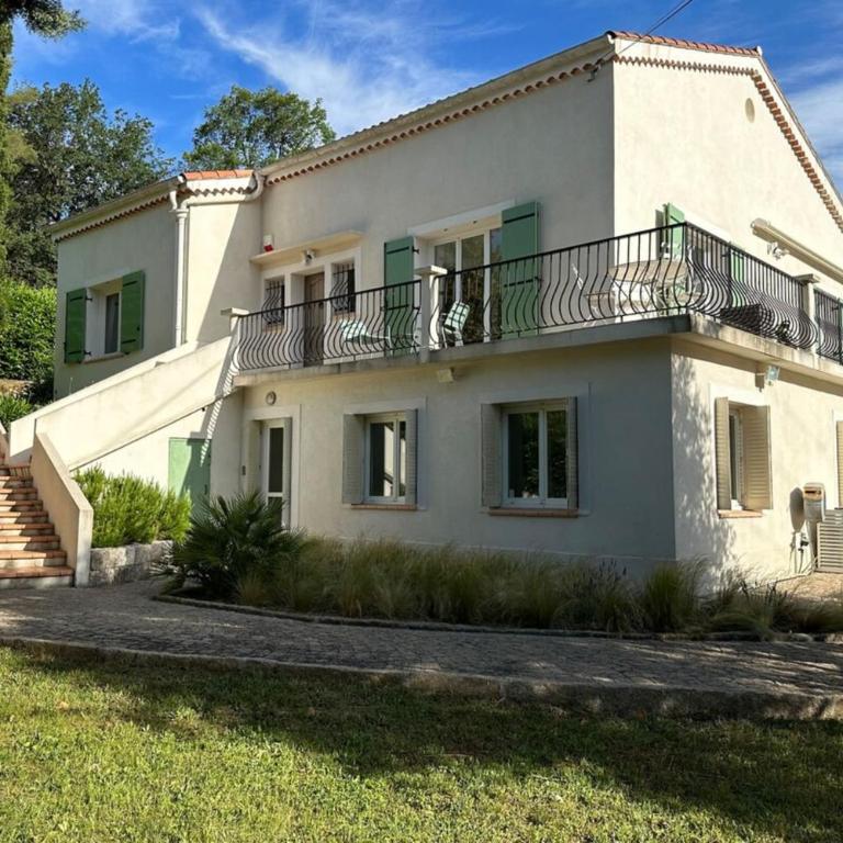 Belle et spacieuse villa - piscine - jardin - Villa - 2