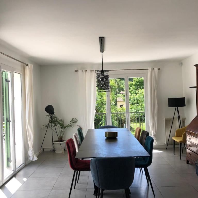 Belle et spacieuse villa - piscine - jardin - Villa - 17