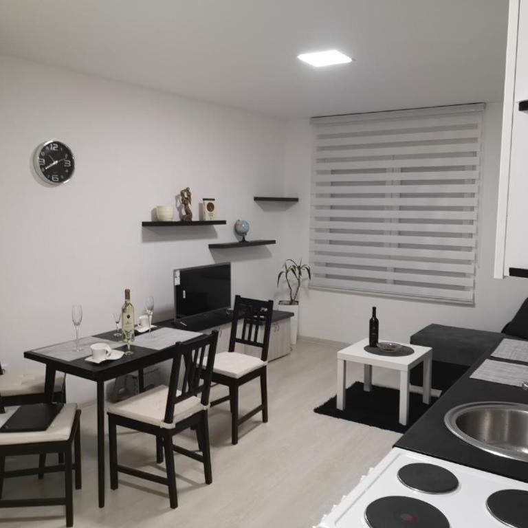 Belgrade Center Lux - One-Bedroom Apartment - 8