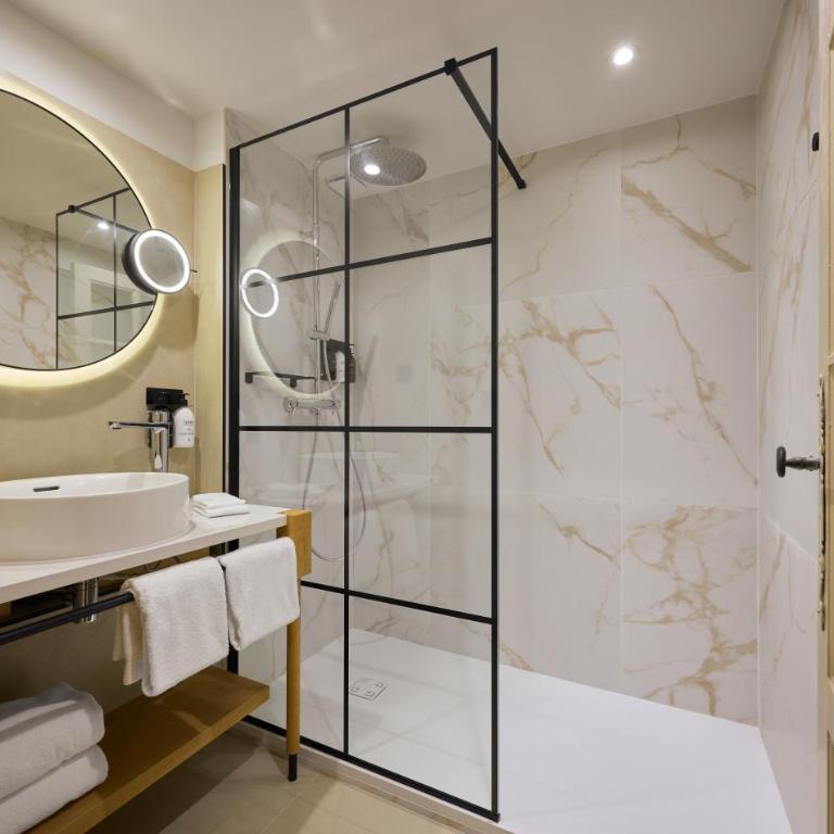 La Bastide de Mougins, a Tribute Portfolio Hotel - Chambre Lits Jumeaux Supérieure avec Balcon et Vue sur le Jardin - 1