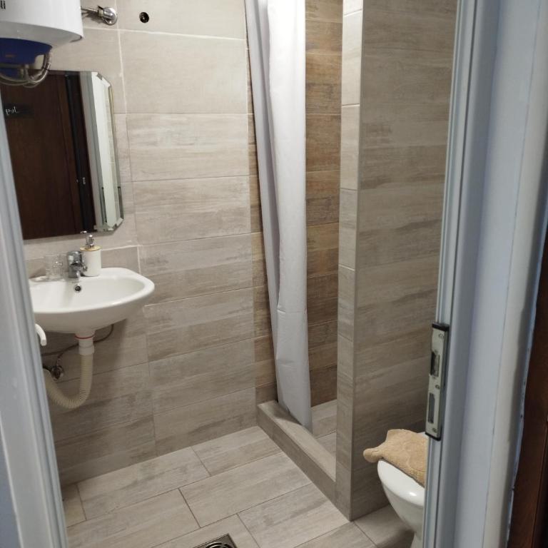 Serenita Stone House - Standardna Dvokrevetna Soba sa Bračnim Krevetom - 11